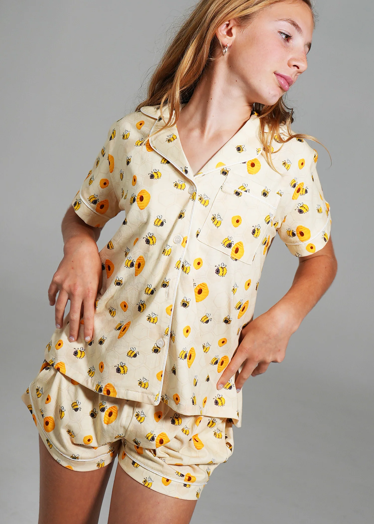 Girls - Yellow Bumble Bees Jersey Knit Cotton Short PJ Set - Image 4